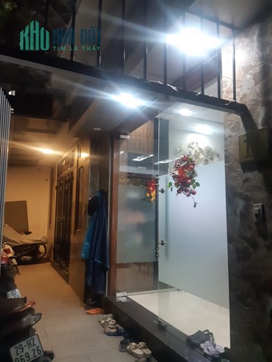 NHÀ TRUNG TÂM BẠCH MAI - MẶT TIỀN 5,3M SIÊU ĐẸP NHIỀU TIỆN ÍCH DT: 43M 5 TẦNG 6TỶ2