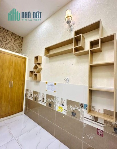 Nhà Phú Nhuận, HUỲNH VĂN BÁNH, 45m2, 3 tầng, GẦN CHỢ TRẦN HỮU TRANG, nhỉnh 5 tỷ