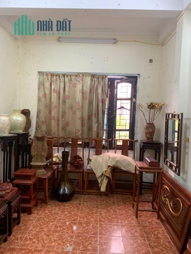 NGAY ĐÂY!!! Siêu phẩm trung tâm MP Hoàng Hoa Thám, 18m2  4tầng  Nhỉnh 4.2 tỷ