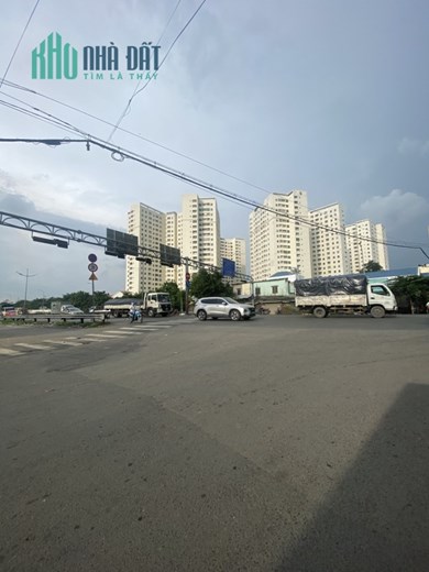 Bán nhà mặt tiền Bình Tân, công nhận đủ 142m2, 50 triệu/1m2, đầu tư tốt