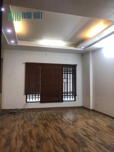 VÀO VIỆC !!! VIP Trung tâm Cầu Giấy, Hoa Bằng, 35m2  Nhỉnh 5.5 Tỷ siêu tiện ích