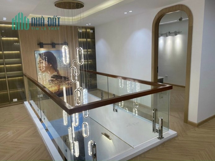 Penhouse Toà Sapphire Palace Số 4 Chính Kinh 235m2, 9.4 tỷ