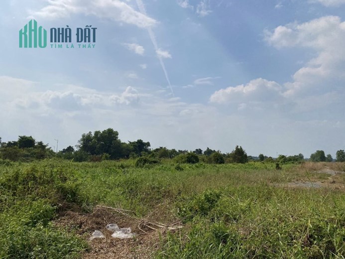 Gấp bán, Bán đất tại Mặt tiền đường Võ Văn Bích, Củ Chi - Kế bên Sun city - Xã Tân Thạnh Đông