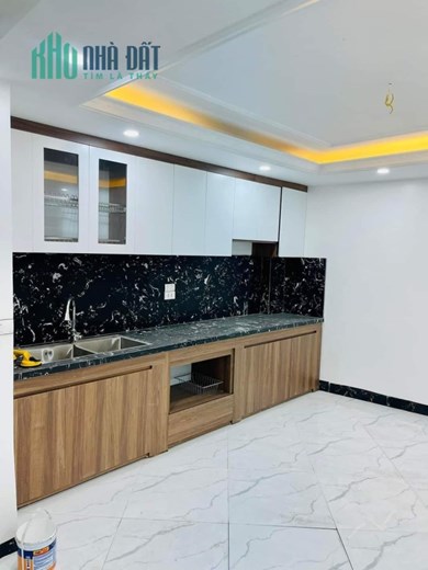 Bán nhà Ngọc Lâm  - ngõ Oto tránh, KD sầm uất - 56 m2 - 4 Tầng - nhỉnh 3 tỷ.