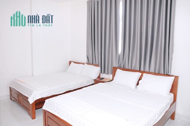Bán Khách Sạn Mặt Tiền Tây Sơn, P Nguyễn Văn Cừ, Quy Nhơn , 120m2 , 3 Mê , Giá 15,5 Tỷ
