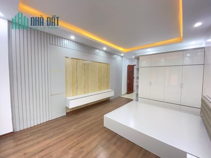 Bán nhà Lĩnh Nam - Hoàng mai 34.6m2*5 Tầng giá 3.15 Tỷ