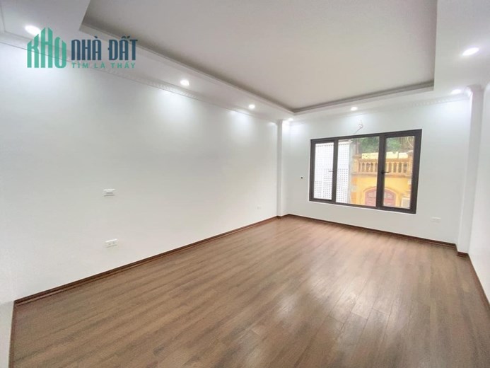 Bán nhà Lĩnh Nam - Hoàng mai 34.6m2*5 Tầng giá 3.15 Tỷ