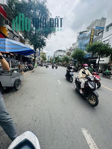 Cho thuê mặt tiền Nguyễn Gia Trí D2, Bình Thạnh, kinh doanh sầm uất