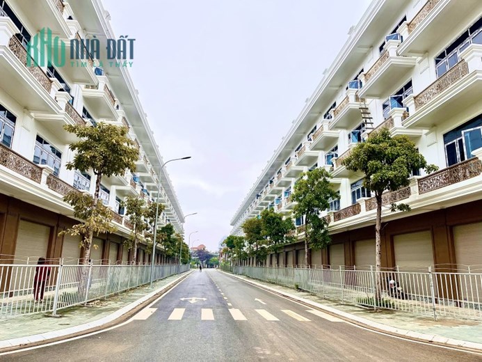 NGOẠI GIAO, GIẢM GIÁ 1 TỶ. NHÀ 4 TẦNG, MẶT ĐẠI LỘ CSEDP TP.THANH HÓA - HOTLINE: 0966 343 969