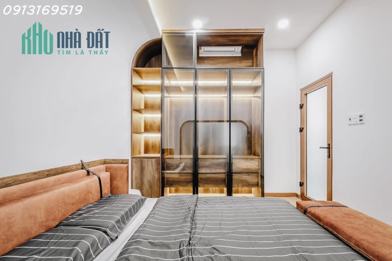 BÁN NHÀ BÙI XƯƠNG RẠCH, 55m2x 3T, MT5m, Ô TÔ ĐỖ CỔNG, LÔ GÓC, KINH DOANH, CHỈ NHỈNH 4 TỶ