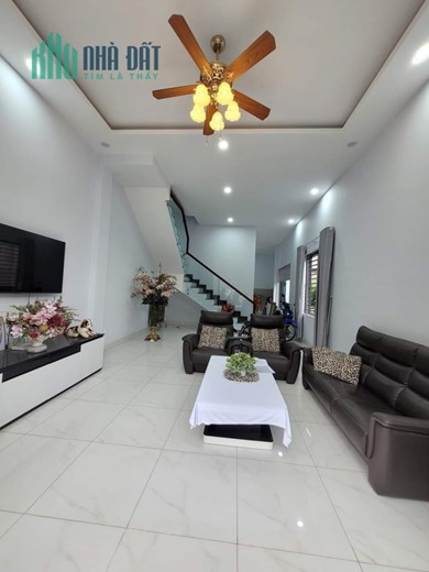 BAO RẺ NHẤT KHU VỰC NHÀ MỚI 2 TẦNG LÔ GÓC CÓ GARA Ô TÔ 140M2, 2 PN ĐƯỜNG 6M NHỈNH 6 TỶ