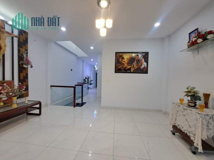 BAO RẺ NHẤT KHU VỰC NHÀ MỚI 2 TẦNG LÔ GÓC CÓ GARA Ô TÔ 140M2, 2 PN ĐƯỜNG 6M NHỈNH 6 TỶ
