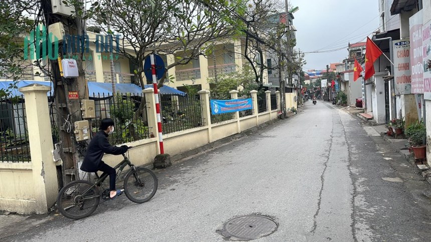 bán đất tặng nhà 2 tầng, 3 phòng ngủ rộng 48 m2 tại THẠCH BÀN chỉ 2 tỷ 450 triệu