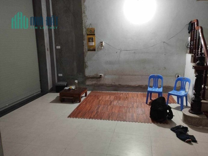 Cho thuê nhà nguyên căn, mặt phố, KD, VP, 45m2, 5T, 6N, 17tr, Lạc Long Quân.