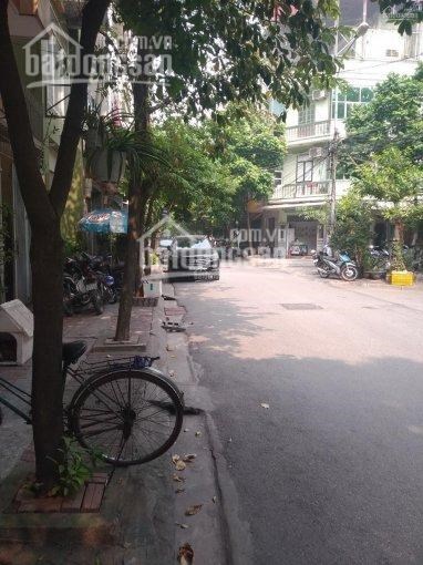 Chính chủ cần bán gấp nhà Biệt Thự khu Đô Thị Dịch Vọng Thọ Tháp Cầu Giấy dt 268 m2 giá 72 tỷ