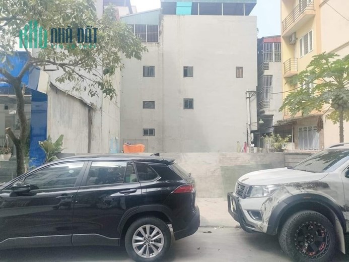 Bán Đất Phân Lô Lạc Long Quân, Tây Hồ 134m2 MT 8,4m chỉ 200tr/m2 ô tô, cách phố 20m LH 0968456498