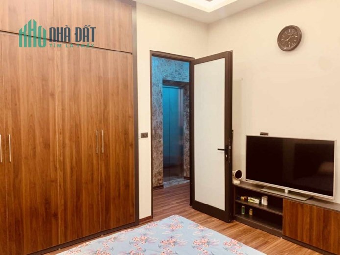 Chính chủ cần bán gấp nhà Đường 462 Bưởi Vĩnh Phúc Hoàng Hoa Thám Ba Đình dt 100m2 giá 29 tỷ