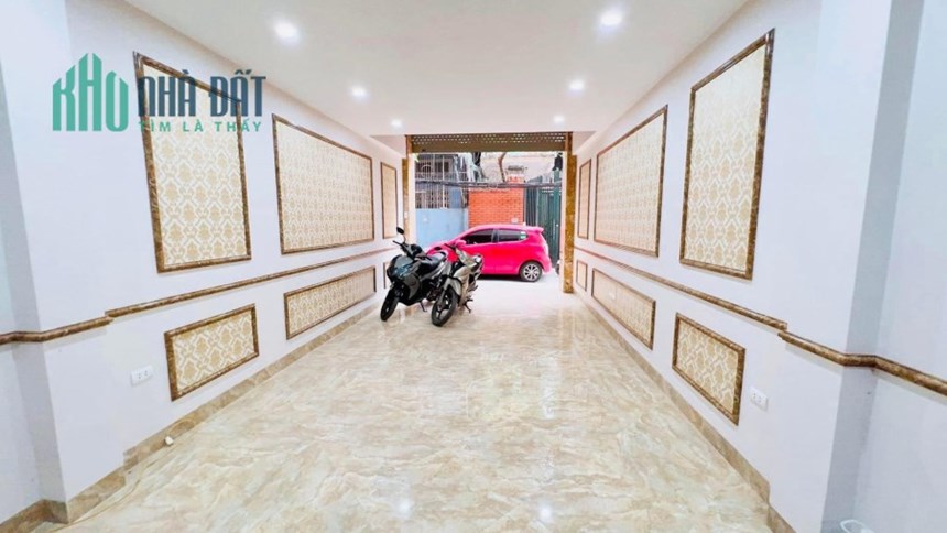 BÁN NHÀ NGÕ 12 NGUYỄN NGỌC NẠI, 42M2x8T GIÁ CHỈ 10.4 TỶ, THANG MÁY, Ô TÔ VÀO NHÀ