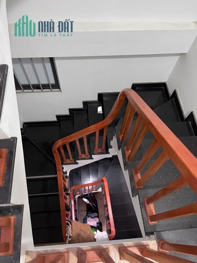 Đội Cấn cực đẹp 30m*4T, MT4m ngõ 3 gác đua cực gần phố giá 3.5 tỷ