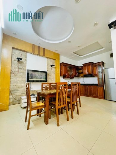 Nhà đẹp 3 thoáng, chỉ 4 tỷ khu ĐH Bách Khoa, Kinh tế, Xây dựng