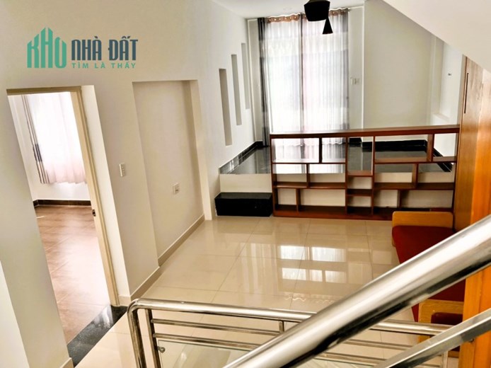Cho thuê nhà 1T1L hẻm 8*15,4m hẻm xe hơi đường 26 Linh Đông