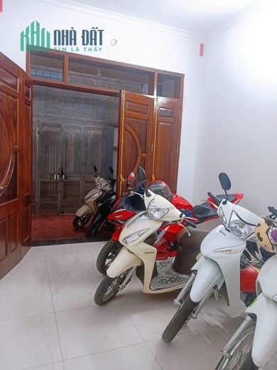 BÁN NHÀ PHỐ MINH KHAI, 60M2 - 3 TẦNG - 5 NGỦ, Ô TÔ CÁCH 20M, VỪA Ở VỪA KINH DOANH, NHỈNH 6 TỶ