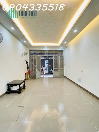Bán nhà Đống đa, phân lô, Oto vào nhà, Kinh Doanh đỉnh, DT 45m, 4 tầng, MT 4.8m, chỉ 6.9 Tỷ.