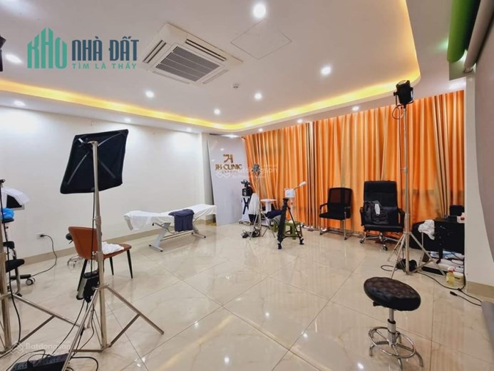 bán gấp nhà mặt đường Hoàng Quốc Việt . Tô Hiệu Nghĩa Tân, Càu Giấy dt 90 m2 x 4 tầng  giá 48 tỷ
