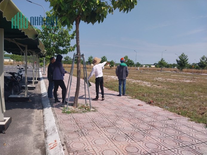 Cần bán gấp lô đất tâm huyết   ngay trục thương mại giá 1ty550