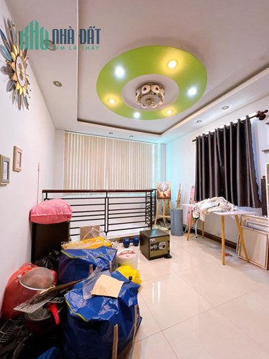 NHÀ TÔN THẤT THUYẾT, Q.4, HẼM 3M, 26M2, 5 TẦNG , NHỈNH 3 TỶ.