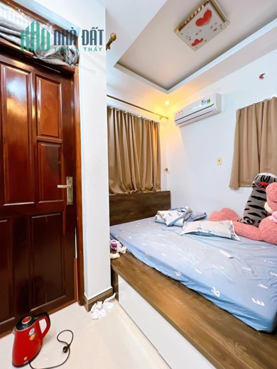 NHÀ TÔN THẤT THUYẾT, Q.4, HẼM 3M, 26M2, 5 TẦNG , NHỈNH 3 TỶ.