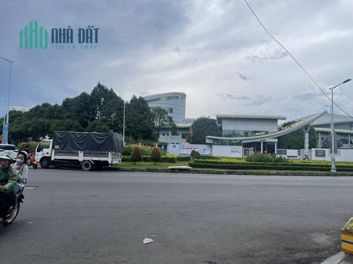 Cho thuê Mb đất trống 18x22m Mt chu văn an giá 55tr