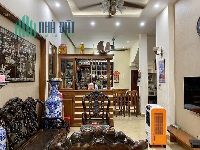 cần bán nhà Vị trí đẹp Phạm Tuấn Tài Nguyễn Phong Sắc Dịch Vọng Hậu Càu Giấy dt 52 m2 giá 12,5 tỷ