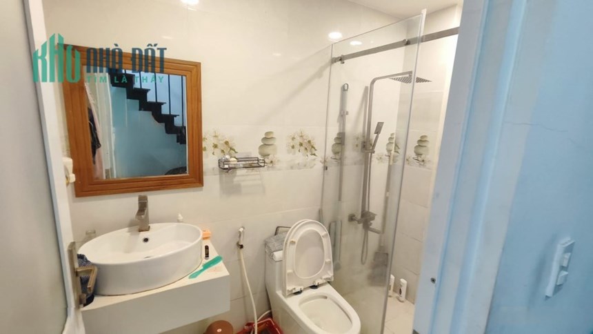 BÁN NHÀ-2 TẦNG LÃ XUÂN OAI, TĂNG NHƠN PHÚ A, QUẬN 9 -44M2- CHỈ 3 TỶ 3