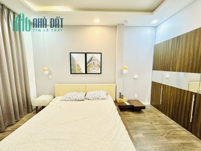 Giảm 2 Tỷ chủ ngộp bank bán gấp nhà khu VIP LÊ VĂN SỸ Q3 86m2 sát MT.