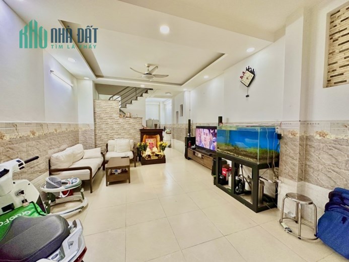 Bán nhà P.Phú Trung, Q.Tân Phú, 55m2(4.6x12), 4 TẦNG BTCT, 1 SẸC HXH ĐỖ CỬA