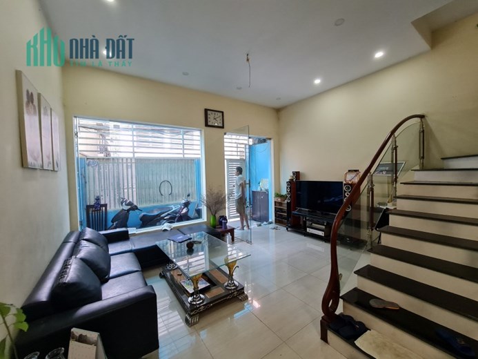 BÁN NHÀ PHỐ BỒ ĐỀ, LONG BIÊN, NGÕ KINH DOANH, Ô TÔ TRÁNH NHAU.