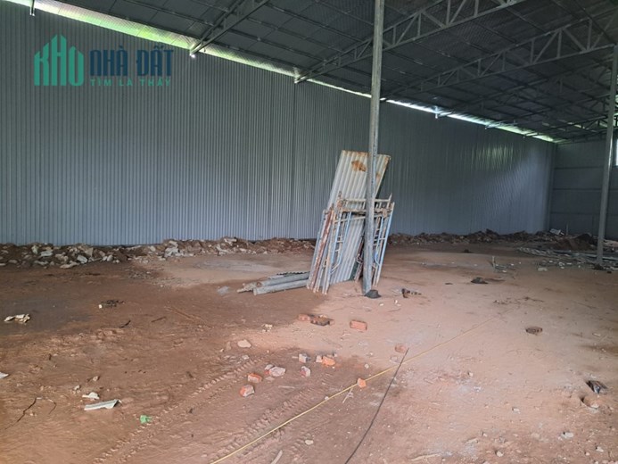 CẦN CHO THUÊ KHO NHÀ XƯỞNG THANH TRÌ - KHU VẠN PHÚC DT 600M2, MT 12M, GIÁ 38 TRIỆU/THÁNG.
