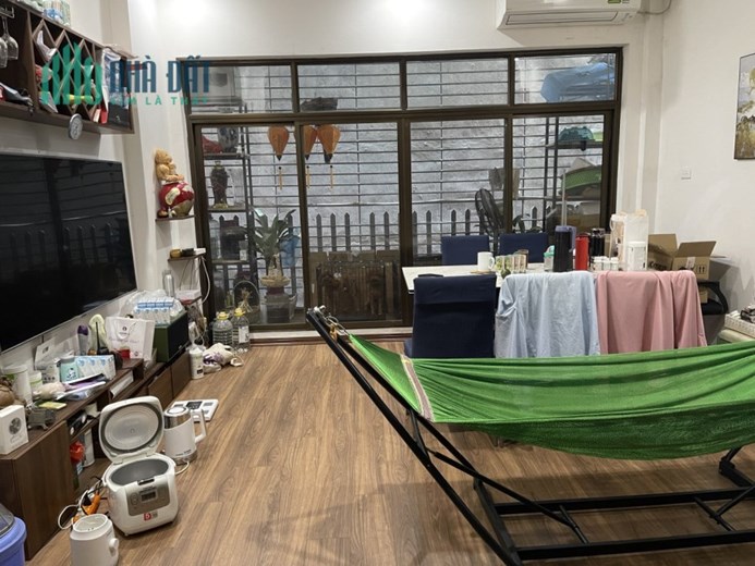 Cho thuê nhà riêng 5 tầng ngõ Linh Lang, quận Ba Đình, nhà full đồ, nhà mới đẹp