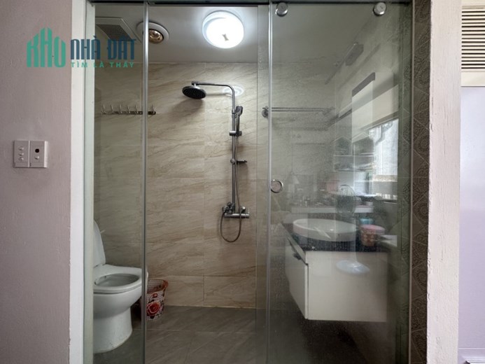 Cho thuê nhà riêng 5 tầng ngõ Linh Lang, quận Ba Đình, nhà full đồ, nhà mới đẹp