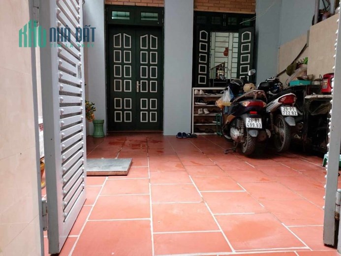 Cho thuê nhà nguyên căn 65m2, 4T, 3N, 1K, HGĐ , Cầu Giấy 15tr.