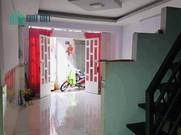 SÁT VÁCH TÂN PHÚ NGUYỄN SƠN - NHÀ 29M2 - 2 TẦNG 2PN ĐỦ CÔNG NĂNG - NHỈNH 2 TỶ