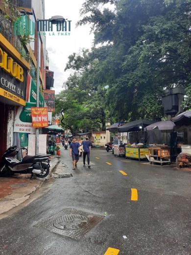 Ý NHI VỪA VÀO YÊN HÒA DẬP DÌNH CĂN 30M2 4 TẦNG NHỈNH 4 TỶ ,Ô TÔ ĐỖ , TIỆN ÍCH NGẬP TRÀN, THẬT NHANH