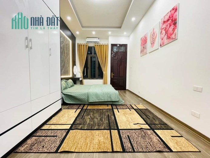 Ý NHI VỪA VÀO YÊN HÒA DẬP DÌNH CĂN 30M2 4 TẦNG NHỈNH 4 TỶ ,Ô TÔ ĐỖ , TIỆN ÍCH NGẬP TRÀN, THẬT NHANH