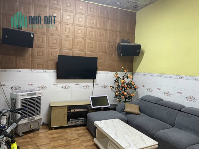 Bán nhà Mặt tiền Đường 835B Huyện Cân Giuộc Long An 145m2 xe hơi vào nhà chỉ 5 tỷ nhỉnh