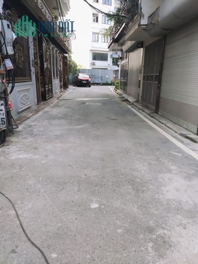 ĐẤT TƯ ĐÌNH( LONG BIÊN)..100 m2 ( 5 X 20 )
PHÂN LÔ - Ô TÔ TRÁNH - NGÕ NHÀ GIÀU - HÀNG XÓM VIP -