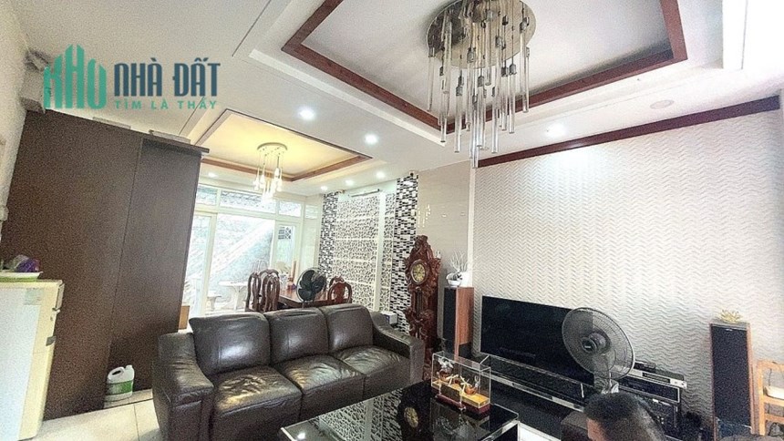 Cần bán nhà Tân Hòa Đông hẻm nhựa thông 8m 3 tầng 98m2 chỉ 7,6 tỷ, TL.