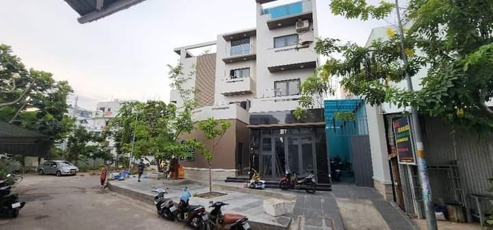 CƠ HỘI TỐT CHO CÁC BẠN MUỐN KHỎI NGHIỆP VỐN NHẸ - CHỈ THUÊ MẶT BẰNG KHÔNG CẦN MƯA NỘI THẤT VÀ CÓ
