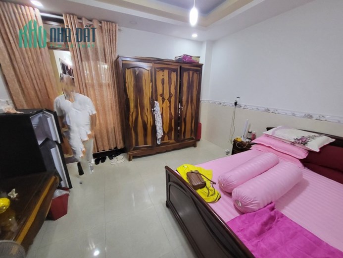 CHDV - DÒNG TIỀN 50TR/THÁNG - 7 TẦNG - HẺM OTO.