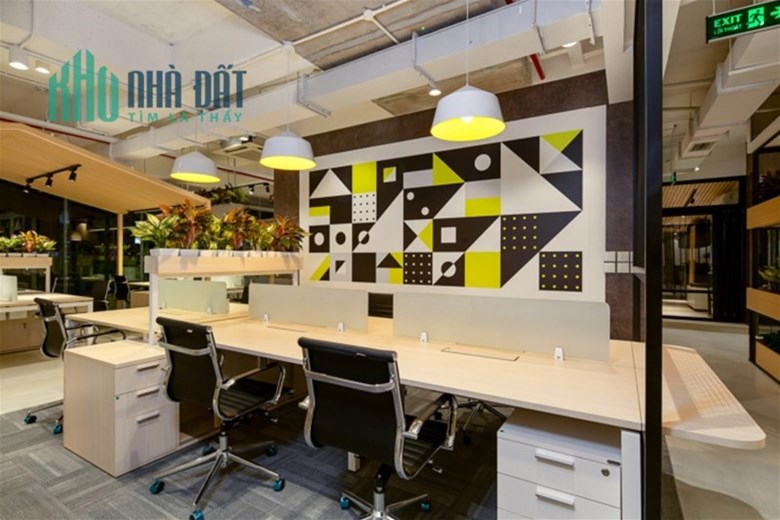 Bán phố Trần Hưng Đạo, Hoàn Kiếm 330m2, MT15m lô góc 3 mặt tiền, vỉa hè 8m ô tô dừng đỗ 180 tỷ